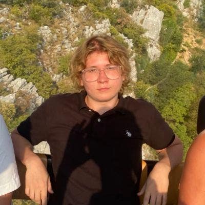 Student Male seeks a single or double room Main Photo