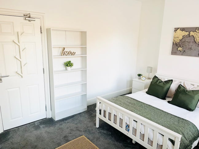 Rarely Available Premium City Centre Townhouse Main Photo
