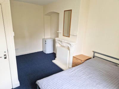 Fantastic Double Room in Shepherds Bush Main Photo