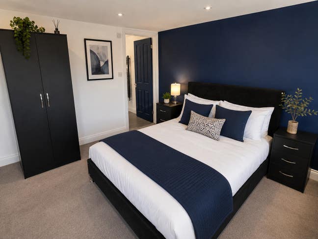 BRAND NEW Luxury Rooms on Clarendon Road Main Photo