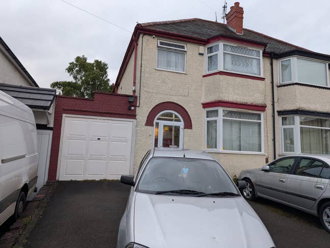 Double room available for rent Main Photo