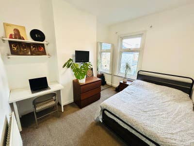 Two Doubles In Lovely House - Lounge & Garden 🏡 Main Photo