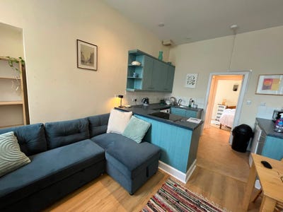 Bright & bonny 1 bed main door flat in Polwarth Main Photo