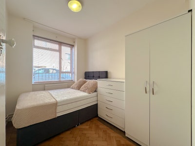 Great Price Doubleroom in St Johns Wood Main Photo