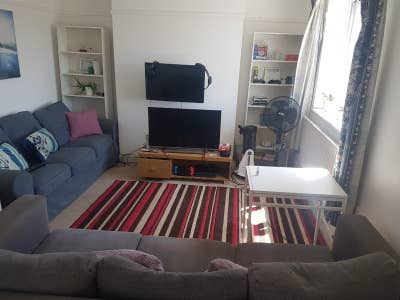 Spacious 4 bedroom  flat -Shepherds Bush Main Photo