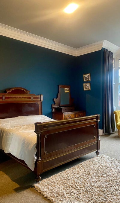 Extra large double room. 5 min walk to centre.  Main Photo