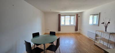 One Bedroom Apartment – Crowngate House, Bow, E3 Main Photo
