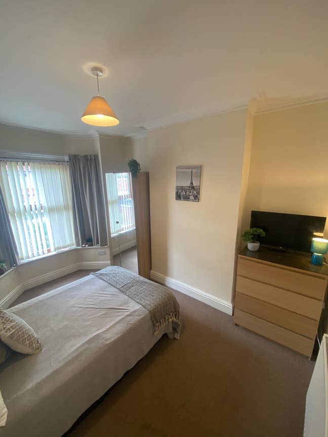 Affordable Double Room to Let Main Photo