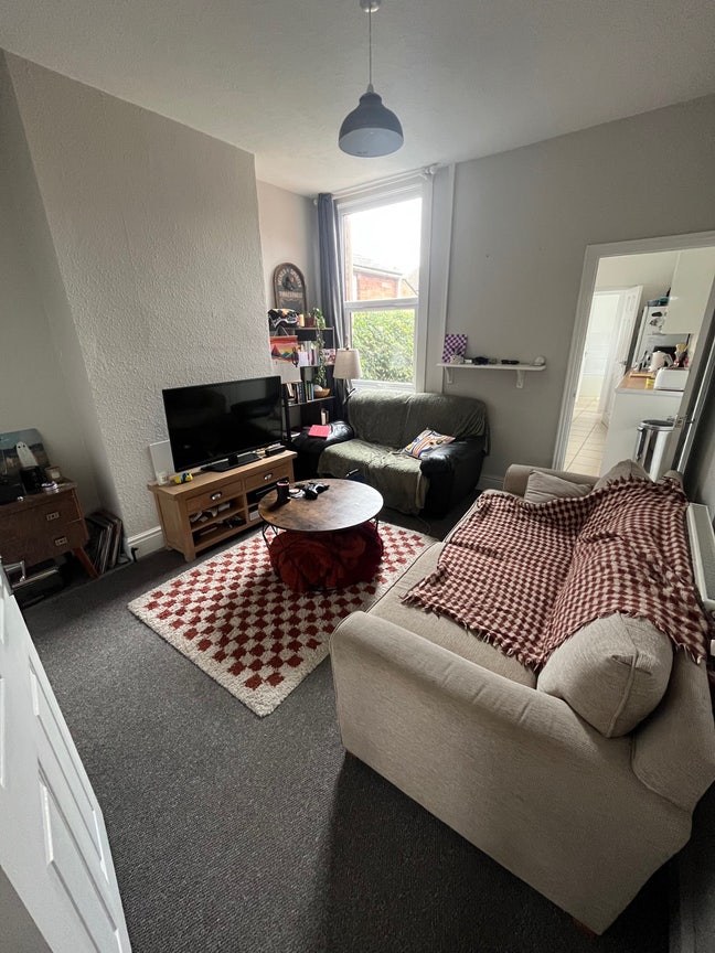Room Available - Earlsdon Terrace House  Main Photo