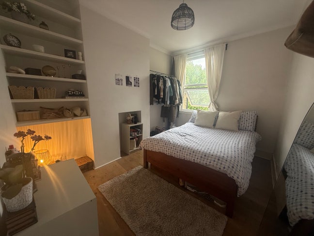 Double Room in Wimbledon  Main Photo