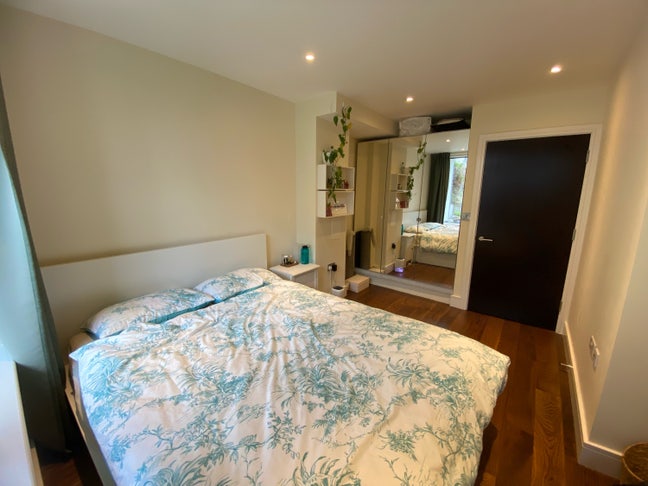 Room in Canning Town Main Photo