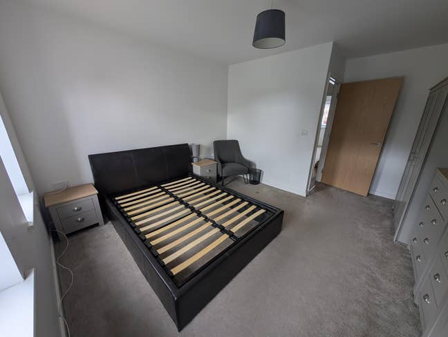 Large double room central Camborne  Main Photo