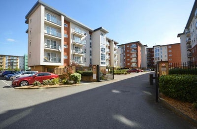 En-suite available in Clarkson court  Main Photo