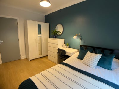 Beautiful and Spacious House for Professionals Main Photo