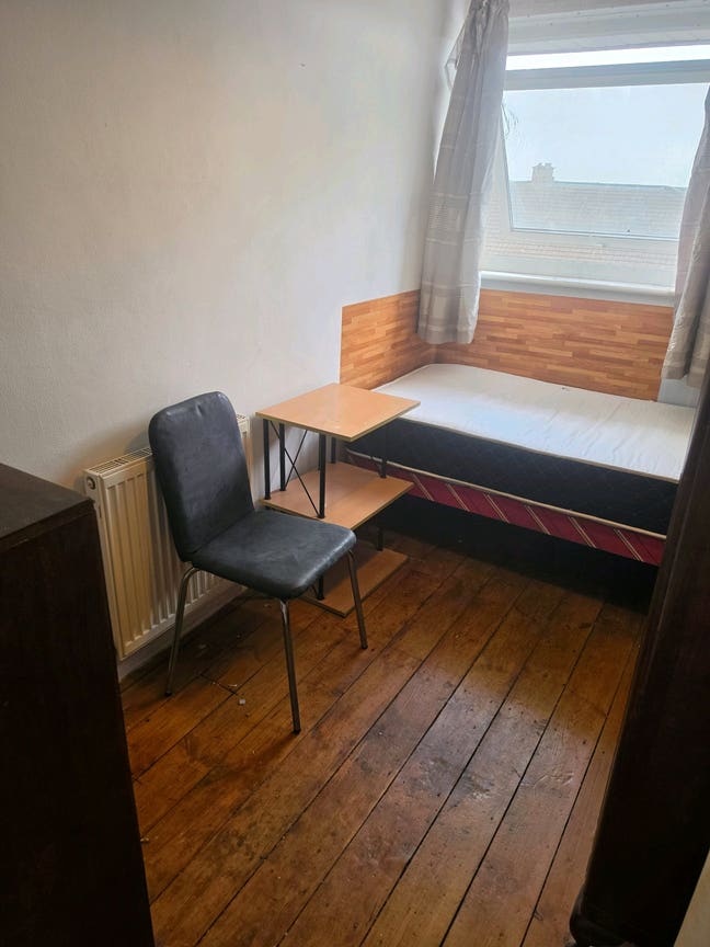Single room close to town available Main Photo