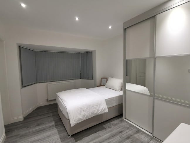 Ensuite Bedroom Avail All Bills Incl-Old Trafford Main Photo
