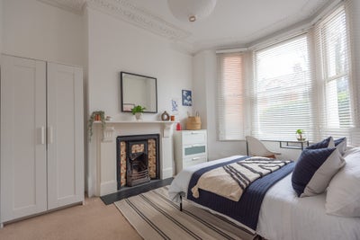 Large Double Available in Novembe- All Bills Inc!  Main Photo
