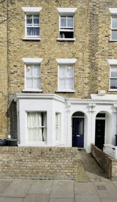 2 Rooms in Battersea Main Photo