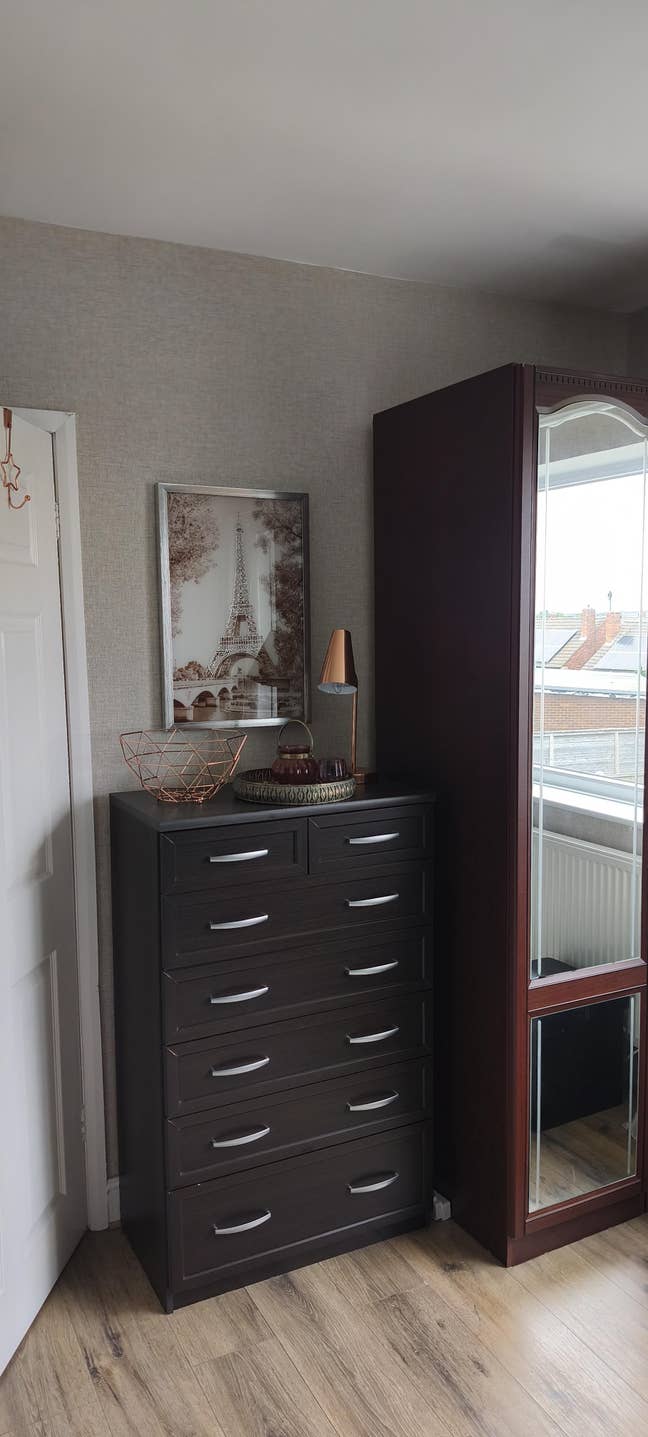 Spacious double room with a garden view Main Photo