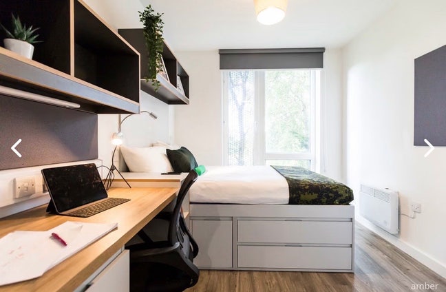 En-suite , in camfoundry Cambridge  Main Photo