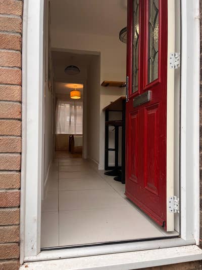 Flat for rent Main Photo