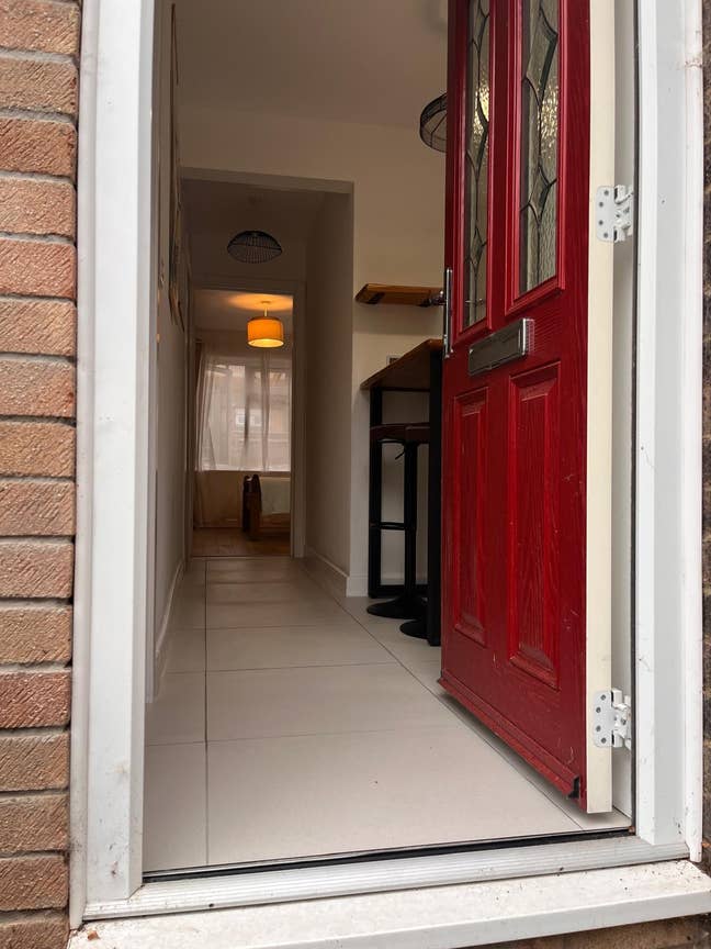 Flat for rent Main Photo