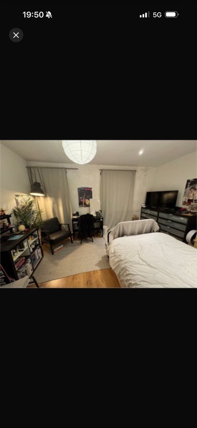 Great size of double room  Main Photo