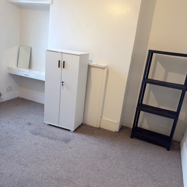 1 bedroom  Main Photo