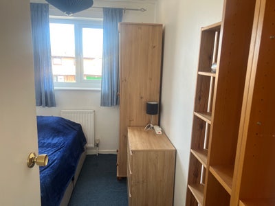 Single room. Mon/Fri/full time considered. Main Photo