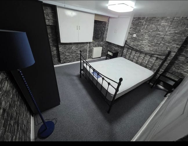 Central Location Double room Main Photo