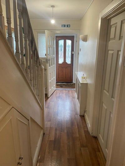 Spacious rooms  Main Photo