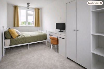 Spacious Double Room with Built in Storage Main Photo