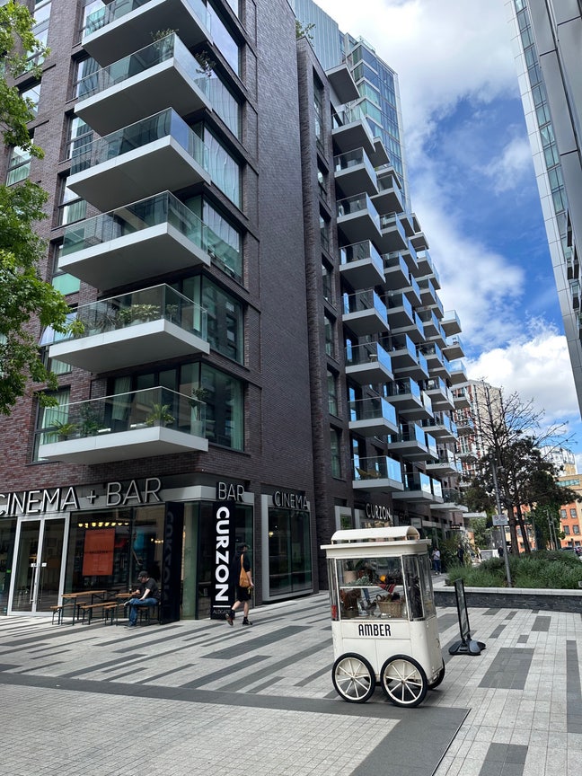 🖼️Living | Modern Apartment | INCL Bills Opti Main Photo
