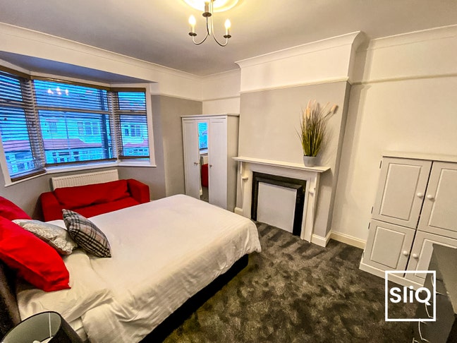 Sociable, Relaxed & All-Inclusive House Share! Main Photo