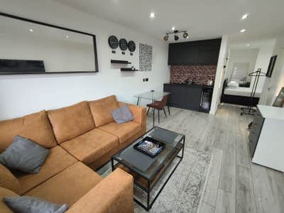 Studio Apartment - All Bills Included Main Photo