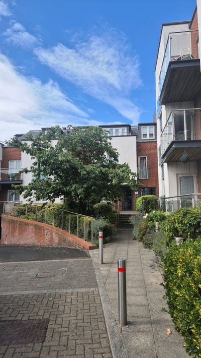 Male flatmate needed for a double en-suite room  Main Photo