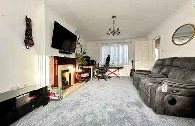 Double Room in Quiet Cul-de-Sac (Dereham Road) Main Photo