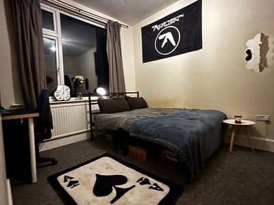 Large double in 2 bed flat Horfield Main Photo