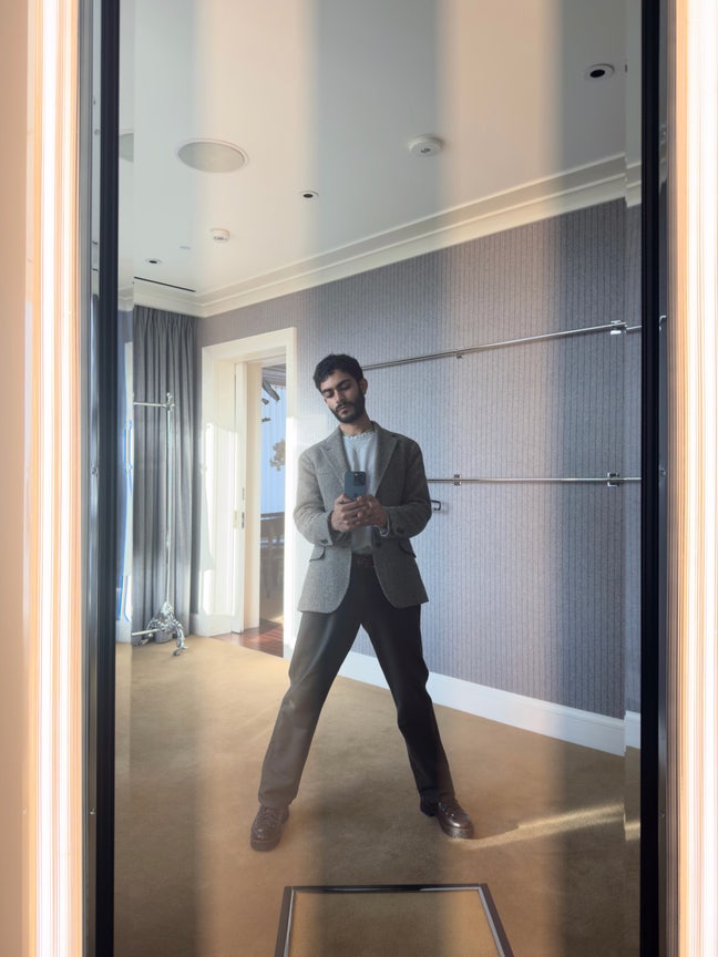 Hello there  Main Photo