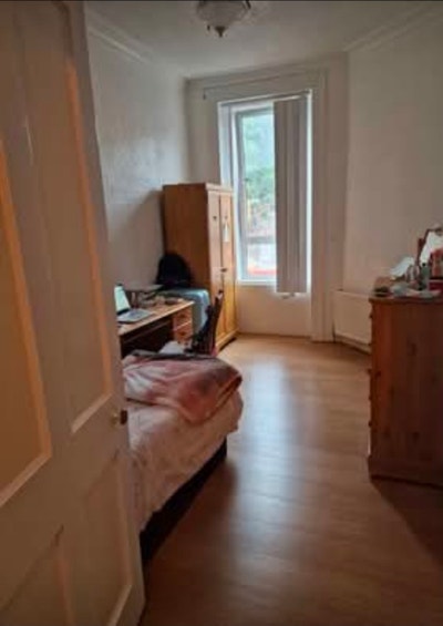 Room to Rent – &pound;320 Pcm – Literally Next to Uws  Main Photo