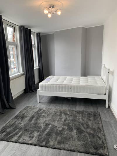 Newly Refurbished Rooms to Rent – Ruislip Manor Main Photo