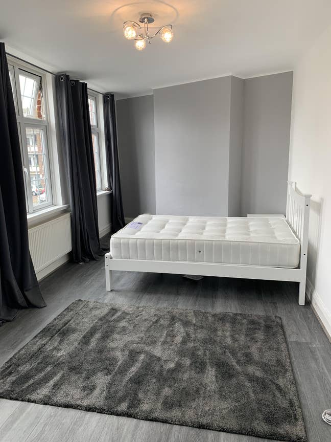 Newly Refurbished Rooms to Rent – Ruislip Manor Main Photo