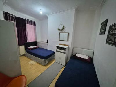 Shared room Main Photo