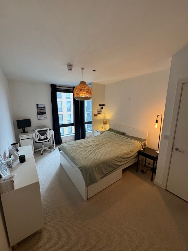 En-suite double room available in Bethnal Green Main Photo