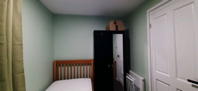Small single room for rent(Bills included) Main Photo