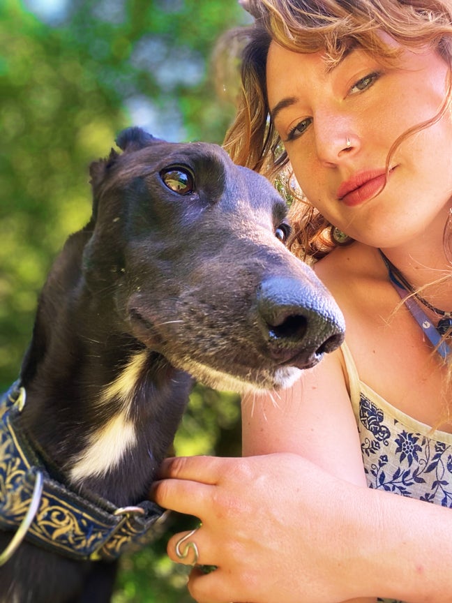 Friendly female looking for selfcontained or share Main Photo