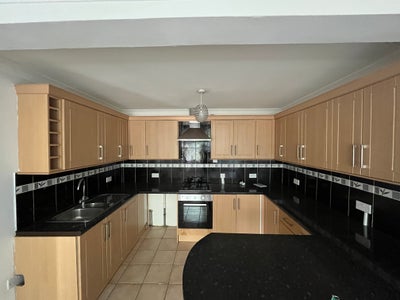 Whole 3 bed flat available - Twickenham Stadium Main Photo