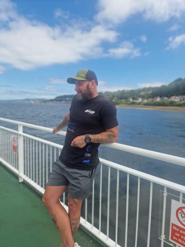 I am a professional male  aged 43 looking for... Main Photo