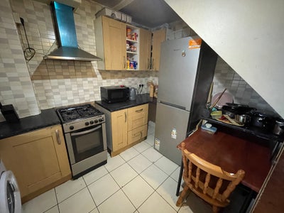 2 Beautiful Double Room@Shadwell , 1 Stop to Bank Main Photo