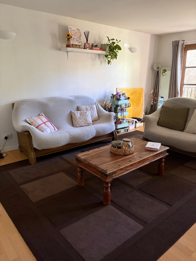Cute double room available in Zone 2 🪷 Main Photo